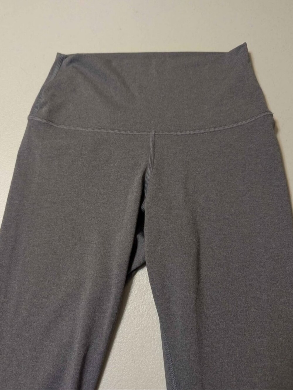 Everlane size small, gray leggings